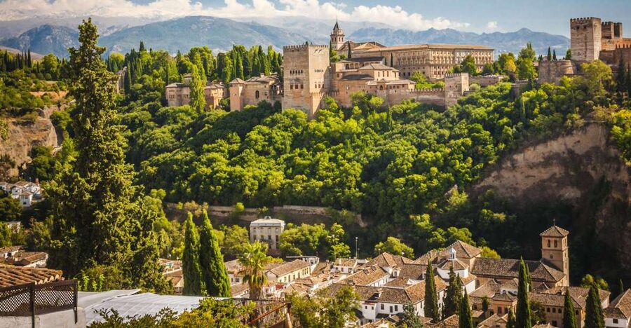 Granada: Alhambra and Charles V Palace Tour - Meeting at the Gate of Justice