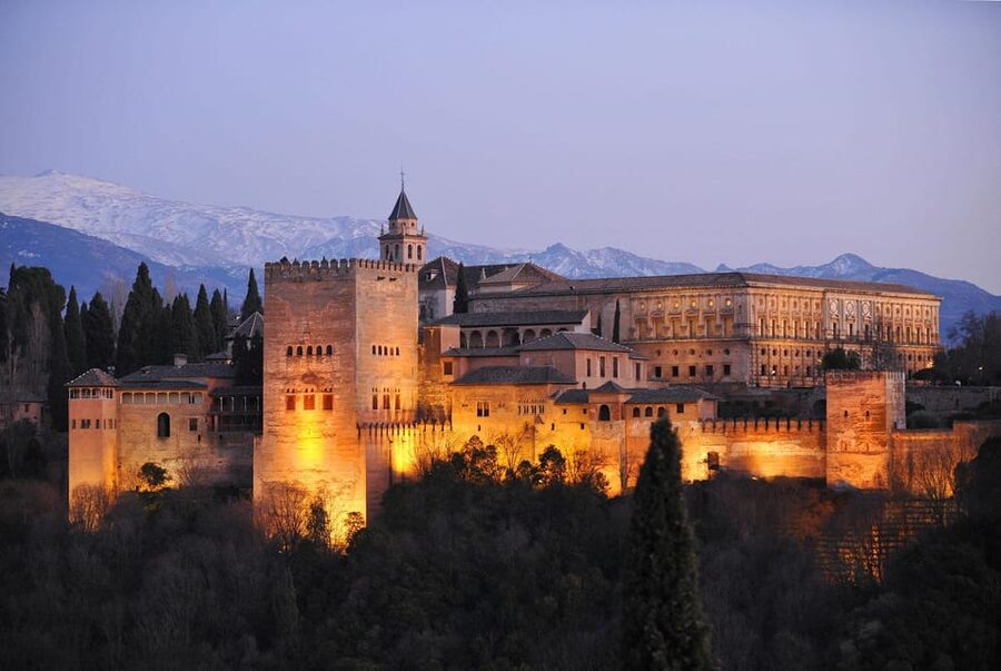 Granada: Alhambra and Generalife Garden Ticket & Guided Tour - What this Alhambra tour actually covers