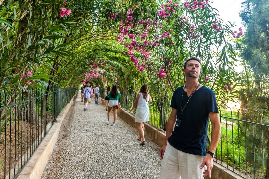 Granada: Alhambra and Generalife Garden Ticket & Guided Tour - Starting with Al-Andalus and the Alhambra