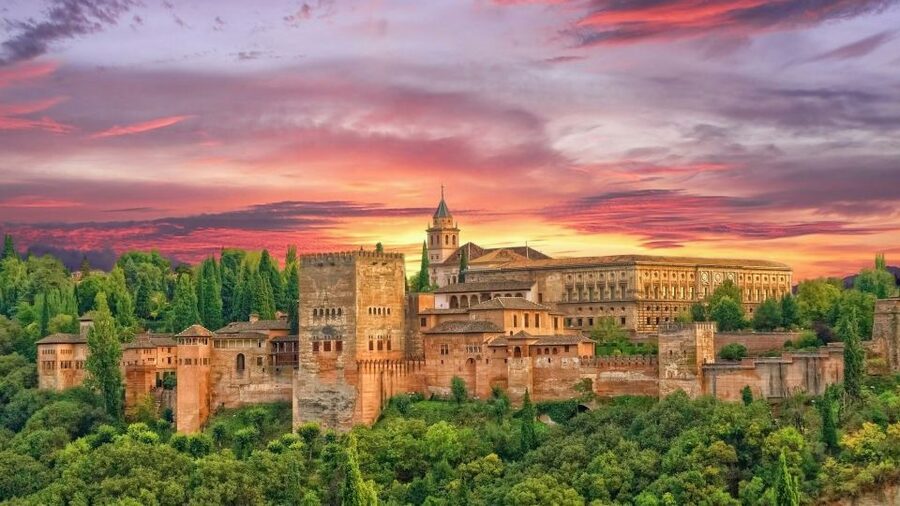Granada Alhambra and Generalife Gardens Experience Tour - What the $41 price really gets you