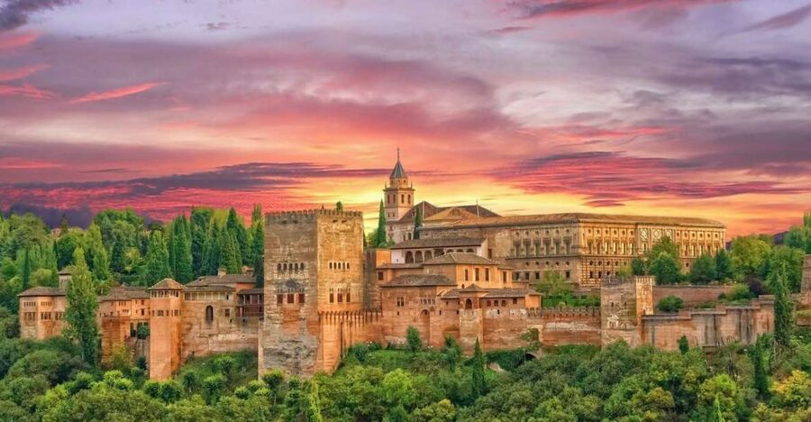 Granada Alhambra and Generalife Gardens Experience Tour - The Alcazaba, Granada’s oldest fortress