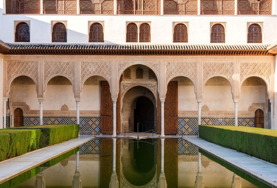 Granada: Alhambra Complex Guided Tour with Ticket - Alcazaba: soldiers, towers, and Granada views