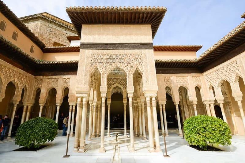 Granada: Alhambra & Gardens Tour w/Nasrid Palaces Option - Nasrid Palaces: the essential part of the full tour