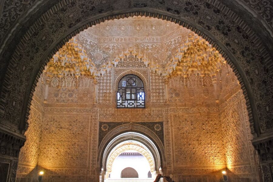 Granada: Alhambra, Nasrid, and Generalife Private Tour - Is $341 per person good value?