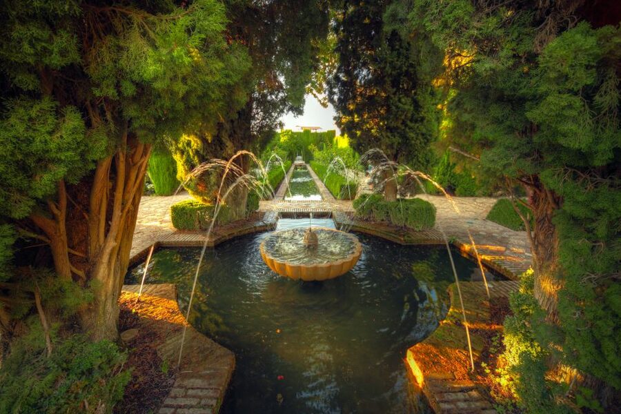 Granada: Alhambra Palace Guided Tour - Ten minutes in the Generalife Gardens