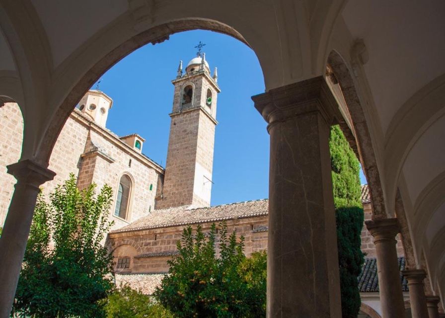 Granada: Cathedral, Royal Chapel & 5 Monuments Combo Ticket - The audio guide and what it changes