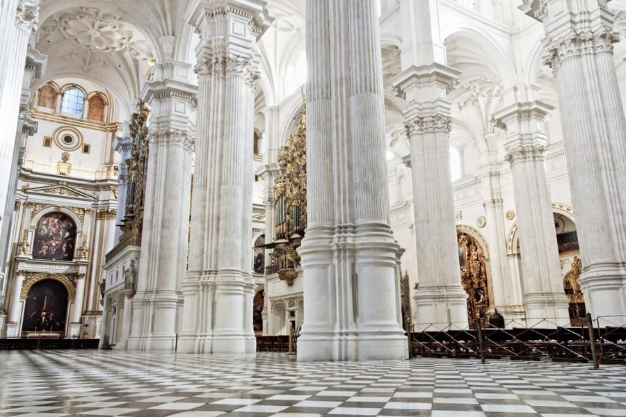 Granada: Cathedral & Royal Chapel Skip the Line Tour - Practical tips for a smoother visit
