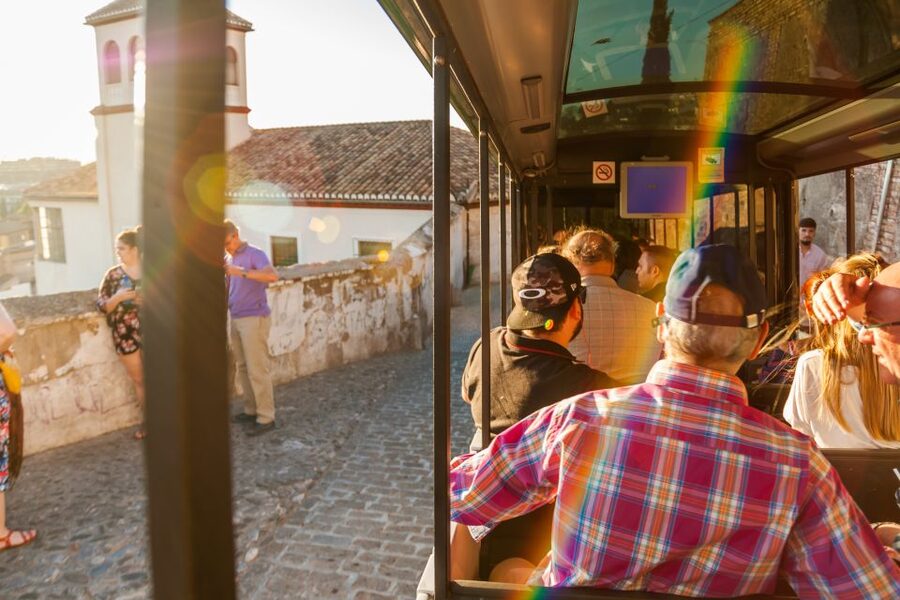 Granada City Train 1 or 2-Day Hop-On Hop-Off Ticket - Key points to know before you ride