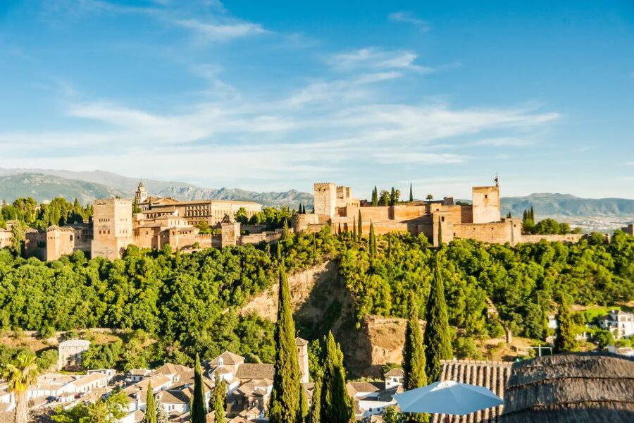 Granada City Train 1 or 2-Day Hop-On Hop-Off Ticket - Calle Molinos and Campo del Príncipe