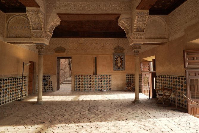 Granada Day Trip with Alhambra and Albaicin Tour from Seville - Generalife Gardens and Palace of Charles V