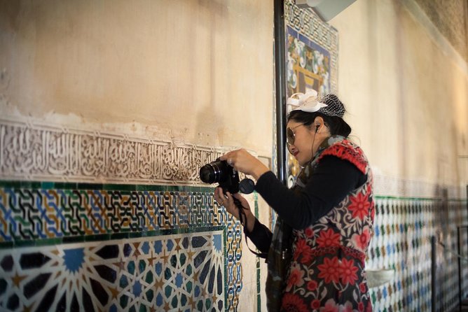 Granada Day Trip with Alhambra and Albaicin Tour from Seville - Entering the Alhambra complex