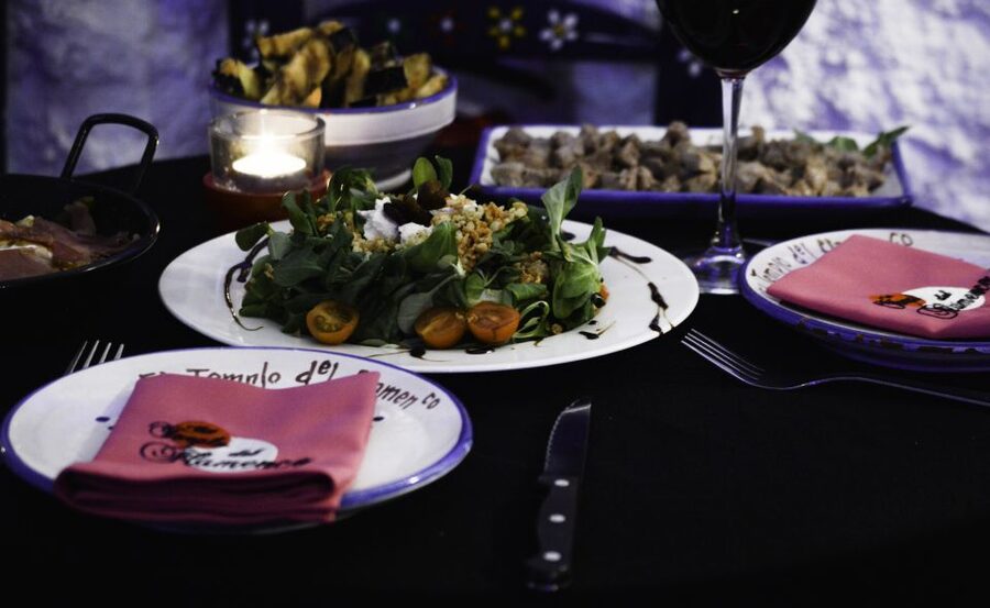 Granada: Flamenco Show at Templo del Flamenco with Drink - Planning your evening in the Albaicin