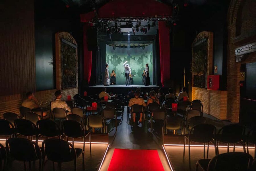 Granada: Flamenco Show "Sensaciones" at the Flamenco Theater Granada - The best features for a first-time audience