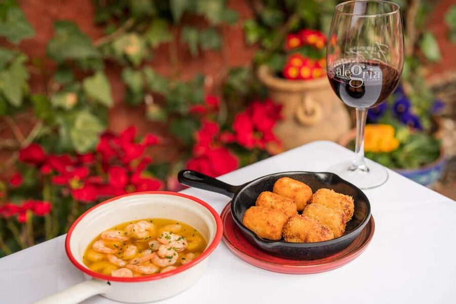 Granada: Flamenco Show with Dinner at Jardines de Zoraya - How much value do you get for $67?
