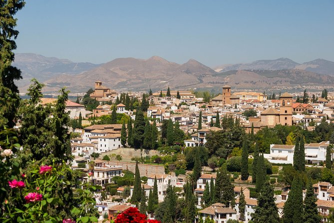 Granada full day: La alhambra completa + el Albaicin y Sacromonte - Starting at Sabika Hill and the Generalife