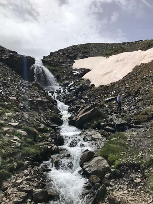 Granada: High Sierra Nevada Hiking Tour to 3000 Meters - San Juan Valley and the marks left by ice