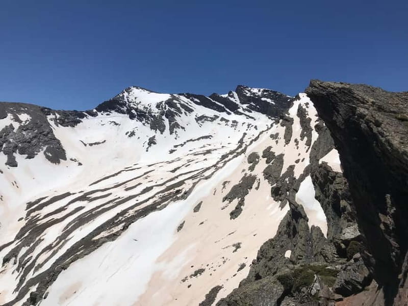 Granada: High Sierra Nevada Hiking Tour to 3000 Meters - The climb toward Tajos del Campanario
