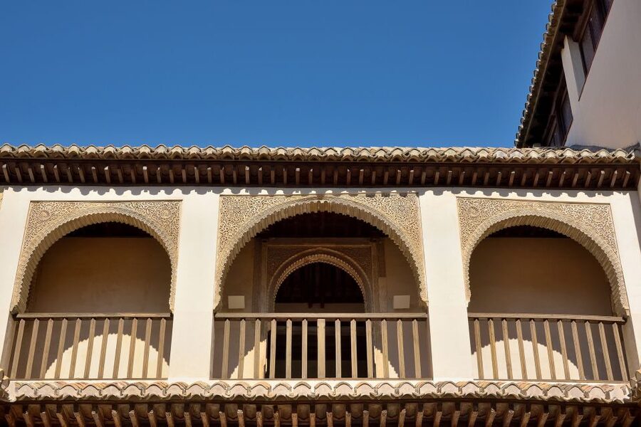 Granada: Moorish Monuments Entrance Tickets - Dar al-Horra Palace and a former royal residence