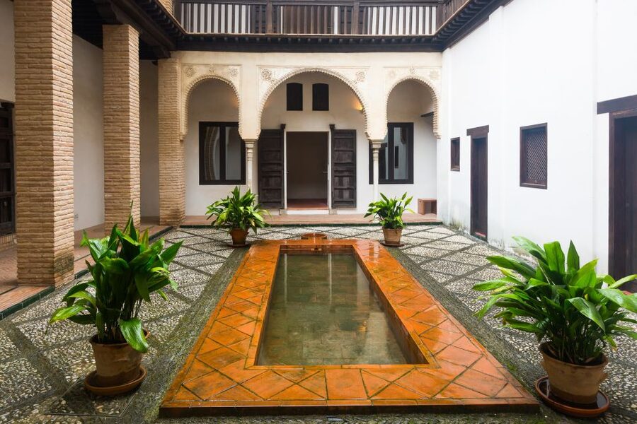 Granada: Moorish Monuments Entrance Tickets - Planning the walk between five monuments