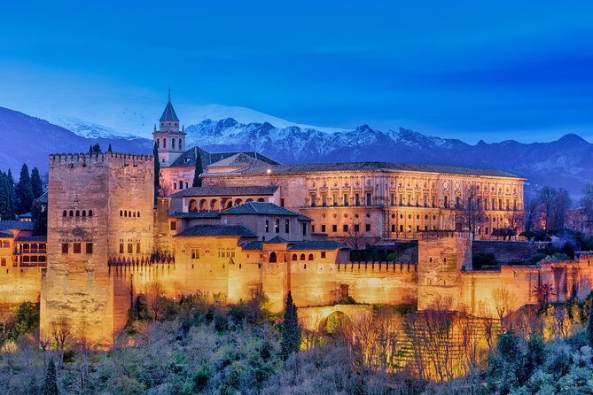 Granada : Private Alhambra Tour + Nazaries Palaces (VIP) - Alcazaba: the military side of the Alhambra