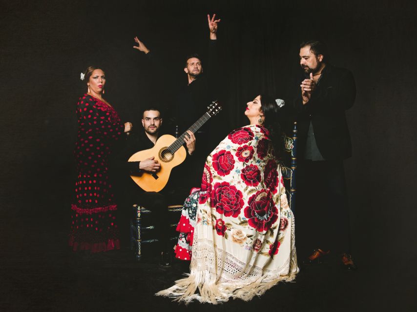 Granada: Traditional Flamenco Show at Tablao Casa Ana - Casa Ana Puts You Close to the Flamenco
