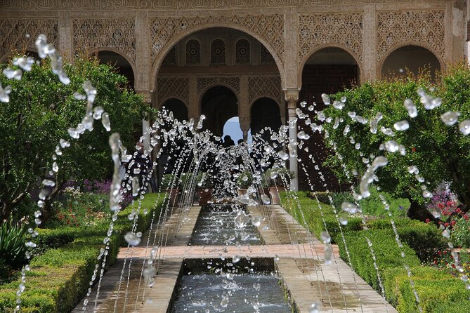 Guided tour of Alhambra and Generalife with Nasrid Palaces - Alcazaba: walls, towers, and Granada views