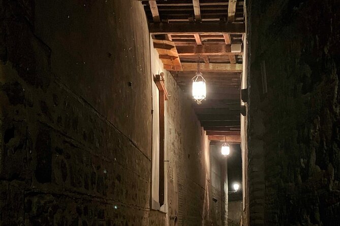Guided Walking Tour of Immortal Toledo - Why night changes the Toledo experience