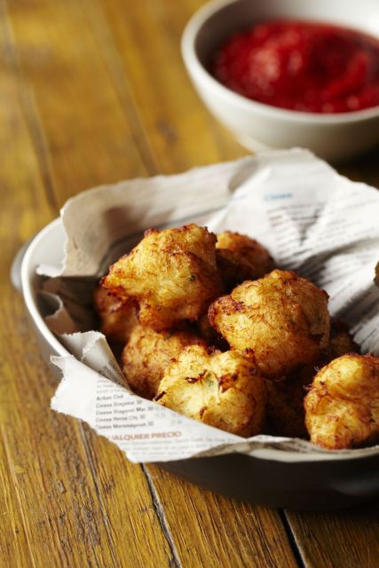 Half-Day Spanish Cooking Class & Boqueria Market Tour - Wine, lunch, and the social side of the class