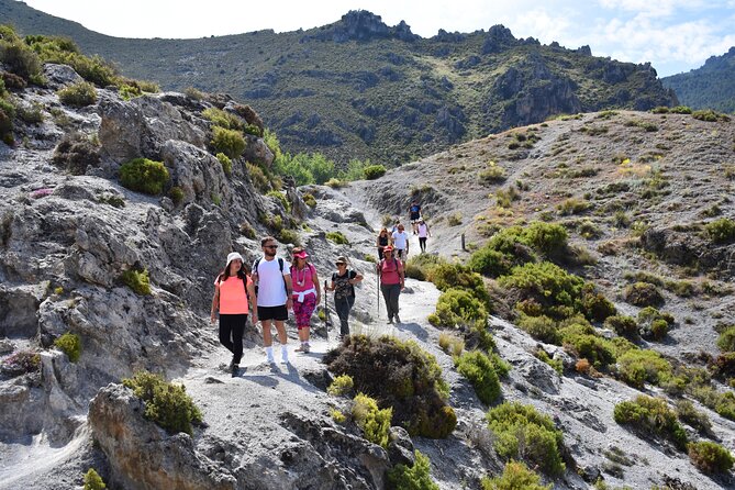 Hiking in the Canyon of the Monachil Cubs in Granada - Bridges, tunnels, and the hands-on parts