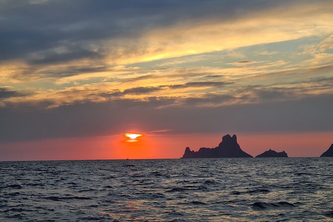 Ibiza & Formentera Private Deluxe Sailing: Full Day - Paddleboarding around Espalmador