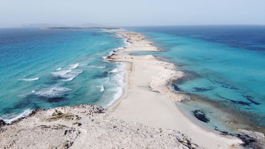 Ibiza: Platja d'en Bossa Round-Trip Transfer to Formentera - Small details that make the boat transfer easier
