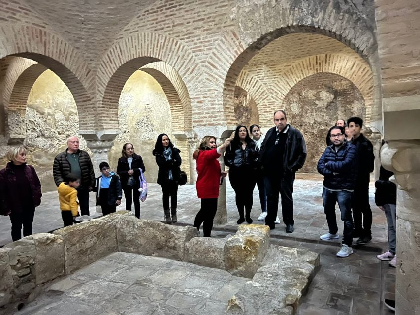 Jaén: 3-hour tour, Cathedral, Jewish Quarter and Arab Baths - A short stop at Villardompardo Palace