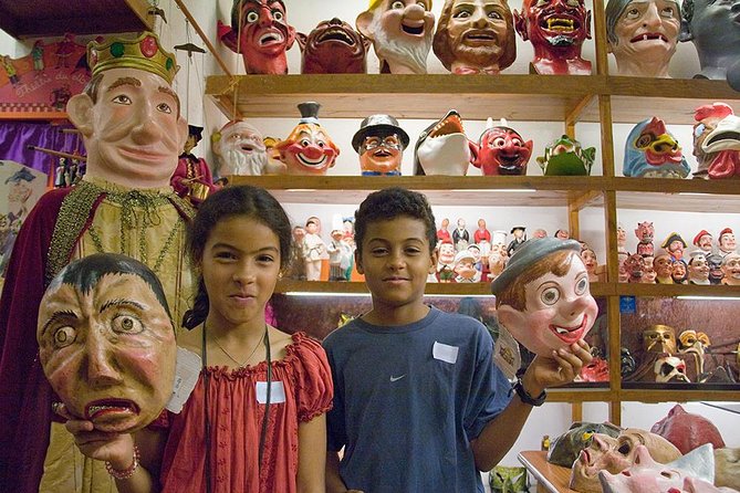 Kids and Family Gothic Quarter Walking Tour in Barcelona - Starting at Plaça de l’Àngel