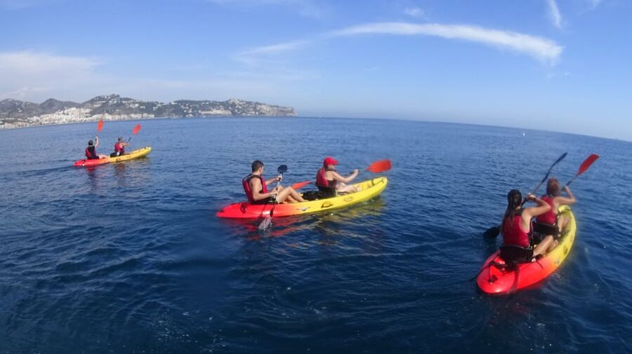 La Herradura: Cerro Gordo Natural Park Kayak & Snorkel Tour - How demanding is the 2.5-hour outing?