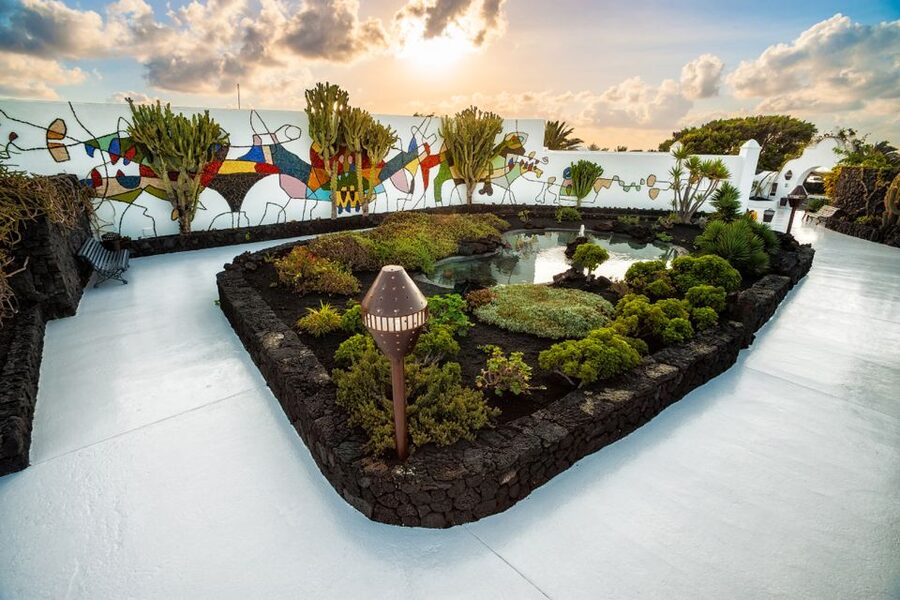 Lanzarote: César Manrique Foundation and Teguise Market - Why Manrique’s house makes this trip worthwhile