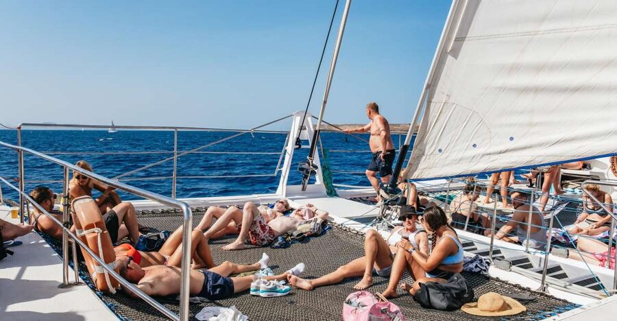 Lanzarote: Day Trip to the Papagayo Beaches by Catamaran - Key points at a glance