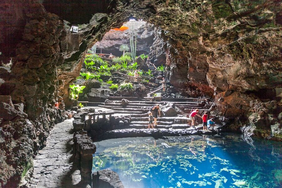 Lanzarote: Full-Day Island Highlights Tour - Cueva de los Verdes: a lava tunnel with tight corners