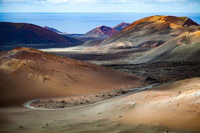 Lanzarote Short South Tour with Timanfaya Volcano Entrance - The camel shed and the optional ride