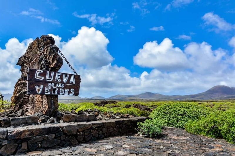Lanzarote: Timanfaya Park, Jameos Agua, & Cueva Verdes Tour - The bus ride is part of the experience