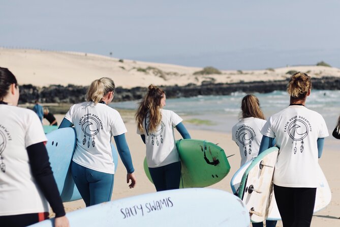 Lezioni di Surf per Beginner e Intermedi (6 persone a istruttore) - Starting at Dreamwaves Surf School in Corralejo