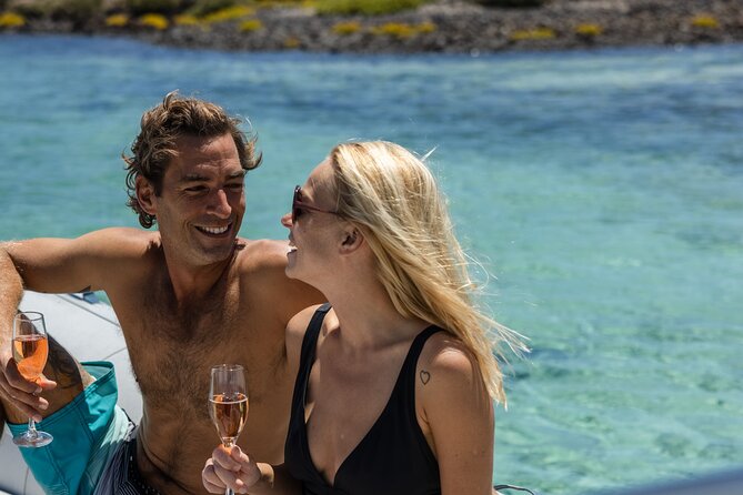 Lobos Island Half-Day Sailing Tour with Lunch - How the crew shapes the experience