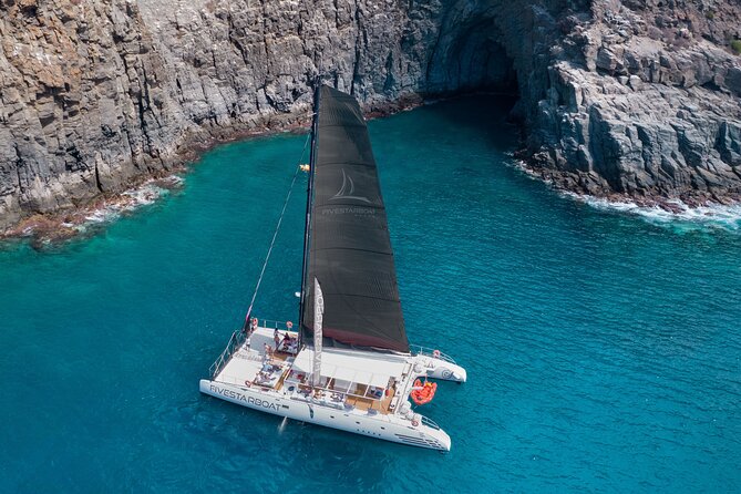 Luxury Catamaran Cruise with Brunch and Unlimited Drinks - The essential details at a glance