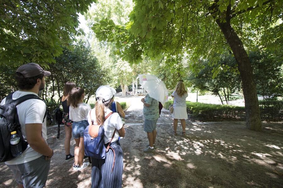Madrid: 1.5-Hour Retiro Park Guided Walking Tour - The $10 price and what you receive