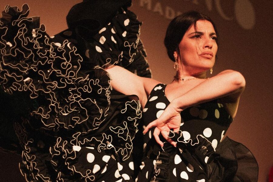 Madrid: 1-Hour Traditional Flamenco Show at Centro Cultural - The intimacy of a 54-seat room