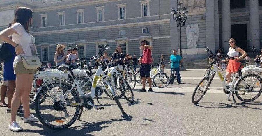 Madrid: 3-Hour Sightseeing Tour by Electric Bike - Plaza Mayor and the oldest civic buildings