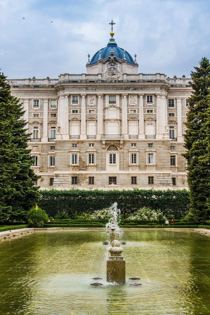 Madrid: Afternoon Royal Palace and Almudena Cathedral Tour - Timing, clothing, and practical comfort
