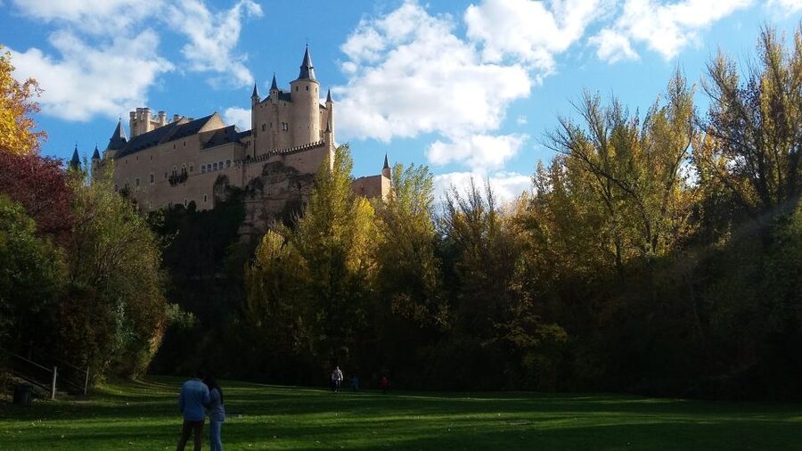 Madrid: Avila and Segovia Day Trip with Tickets to Monuments - The Avila break: useful, but not generous