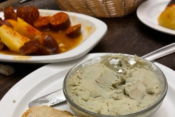 Madrid by Night Small Group Tour: Stories, Sights and Tapas Bites - Between the stops, Madrid becomes part of the meal