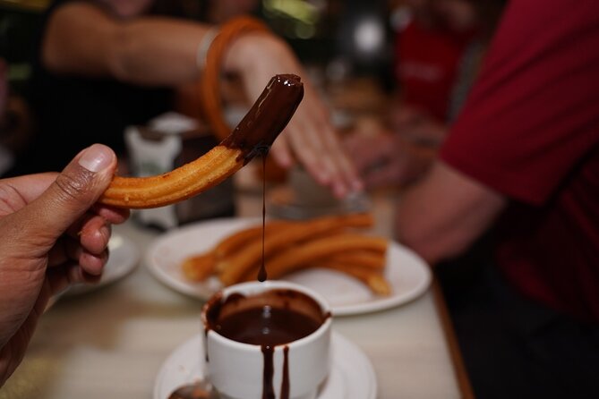 Madrid by Night: Tapas Crawl, Local Drinks & Hidden Gems - What you actually eat and drink