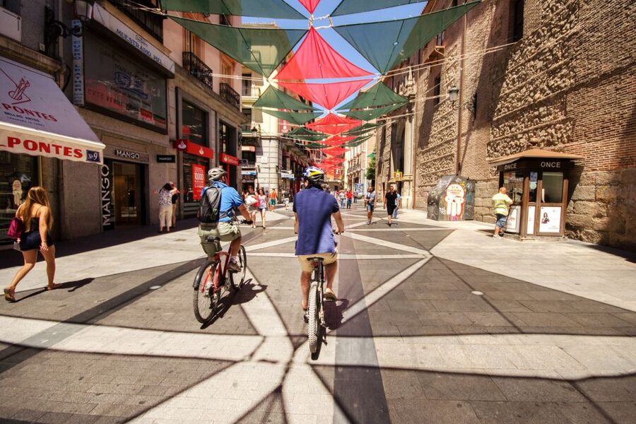 Madrid City Guided Bike/E-Bike Tour for Small Groups - Standard bike or €10 e-bike?